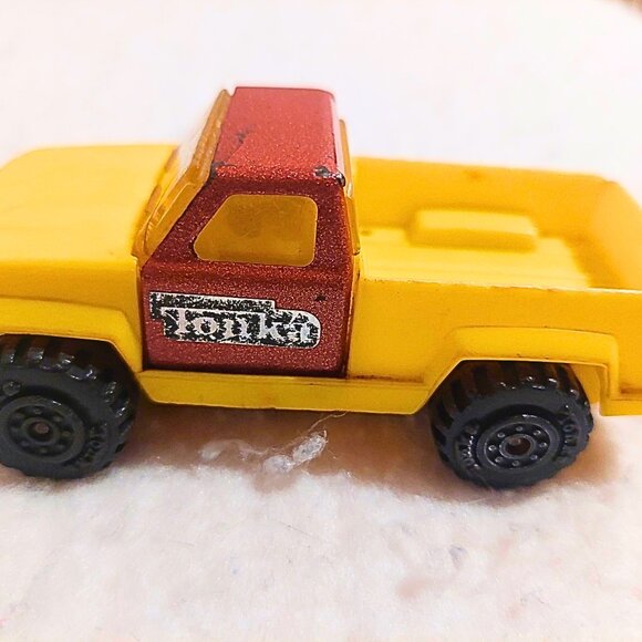 Vintage Tonka Truck Toy Lot - 1978 / 1981 - Pickup & Horse Trailer Trucks - Picture 14 of 16
